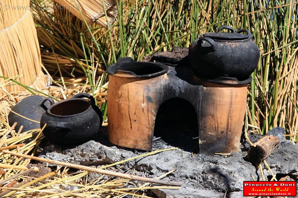 PERU - Lago Titicaca Isole Uros - 12.jpg